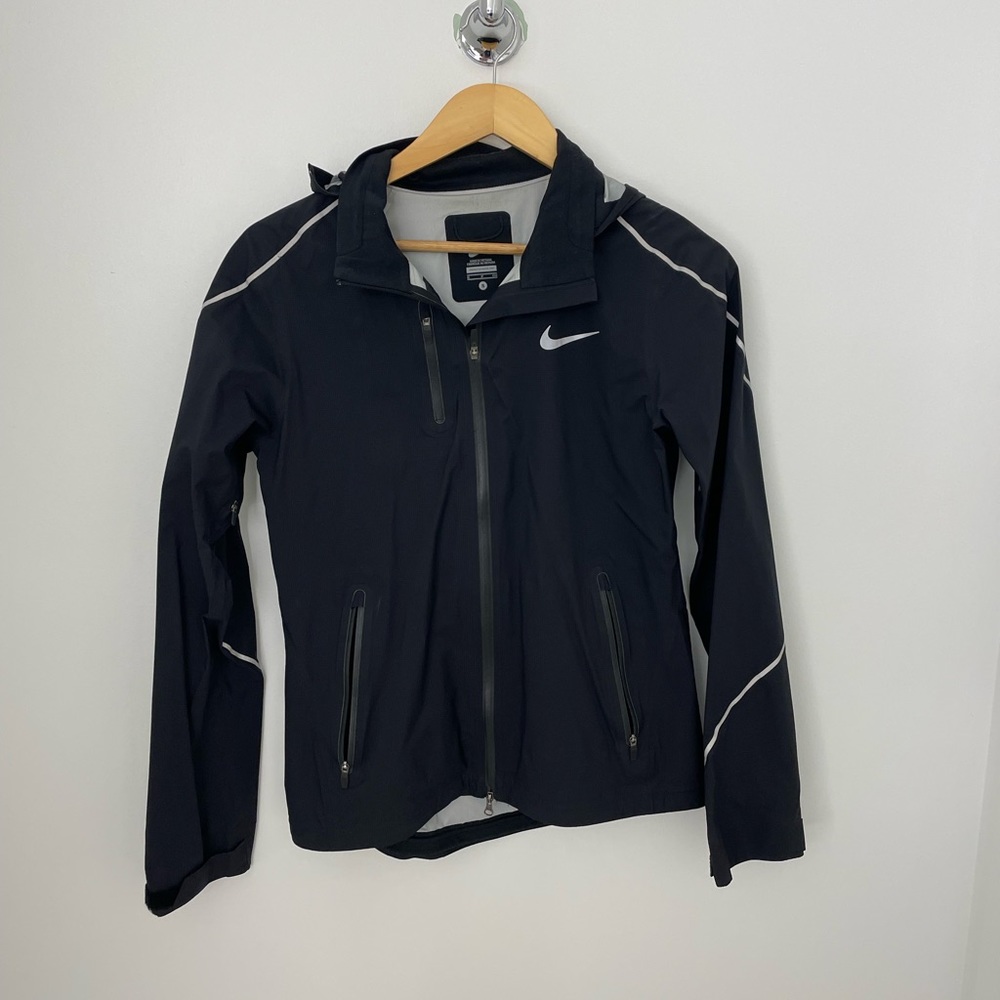 Nike jacket size s